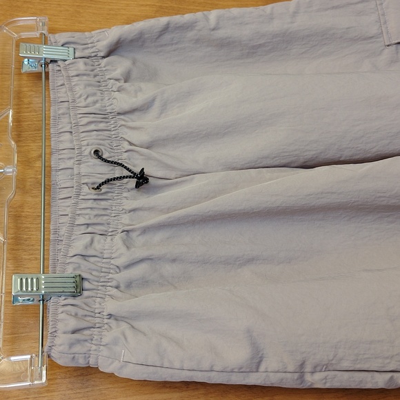 Nike Women's Taupe Nylon Cargo Pants - Picture 3 of 10